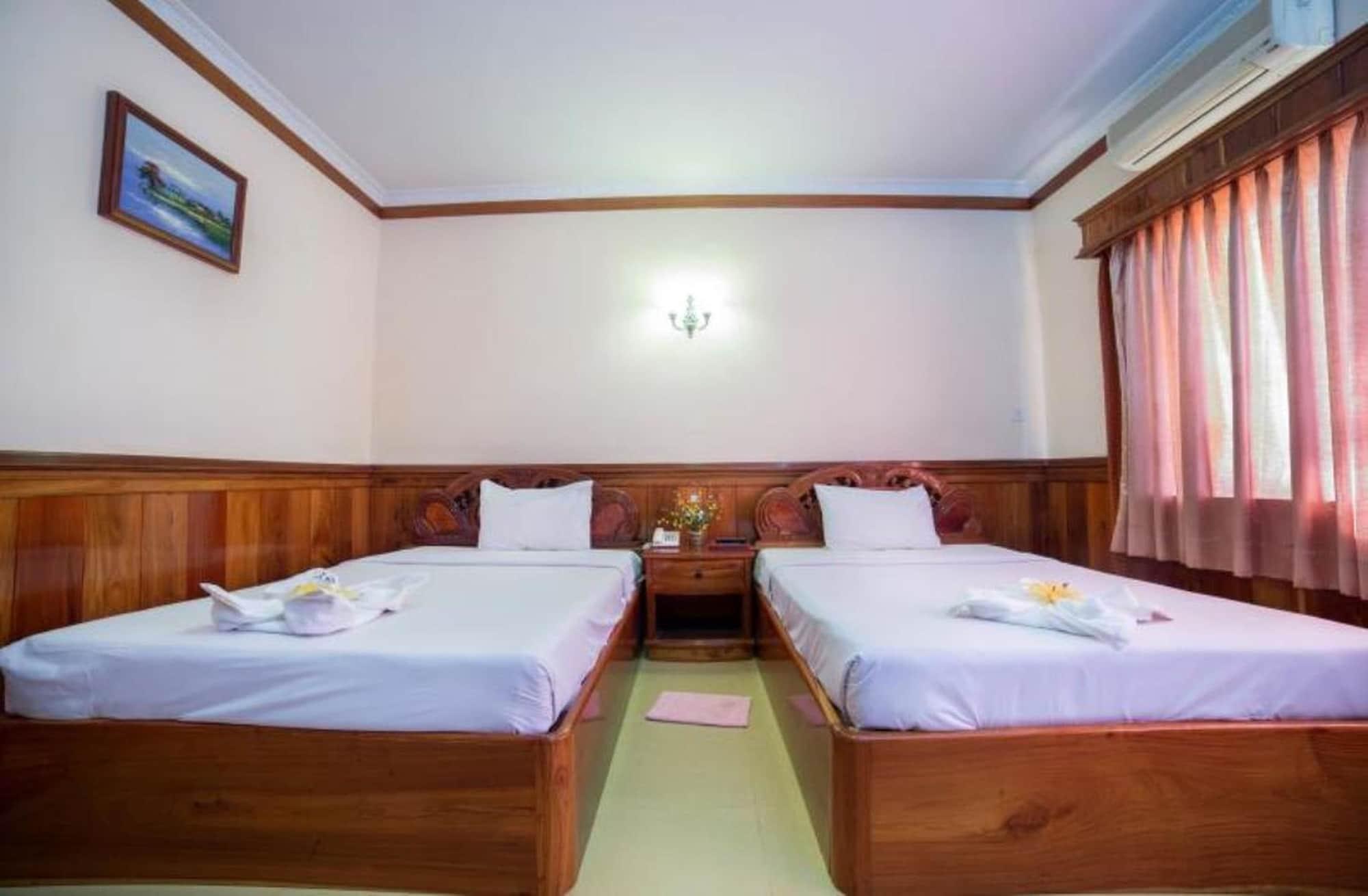 Banan Hotel Battambang Eksteriør bilde