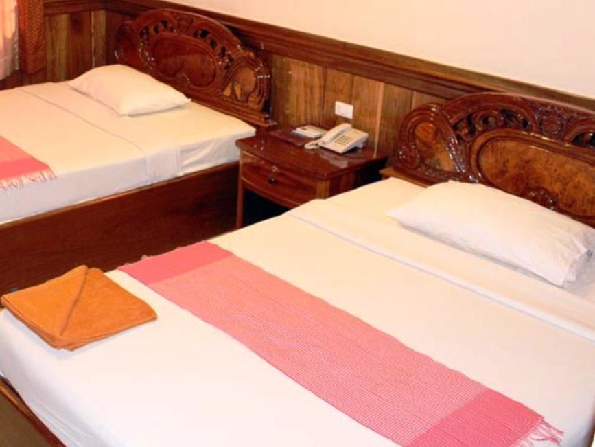 Banan Hotel Battambang Eksteriør bilde